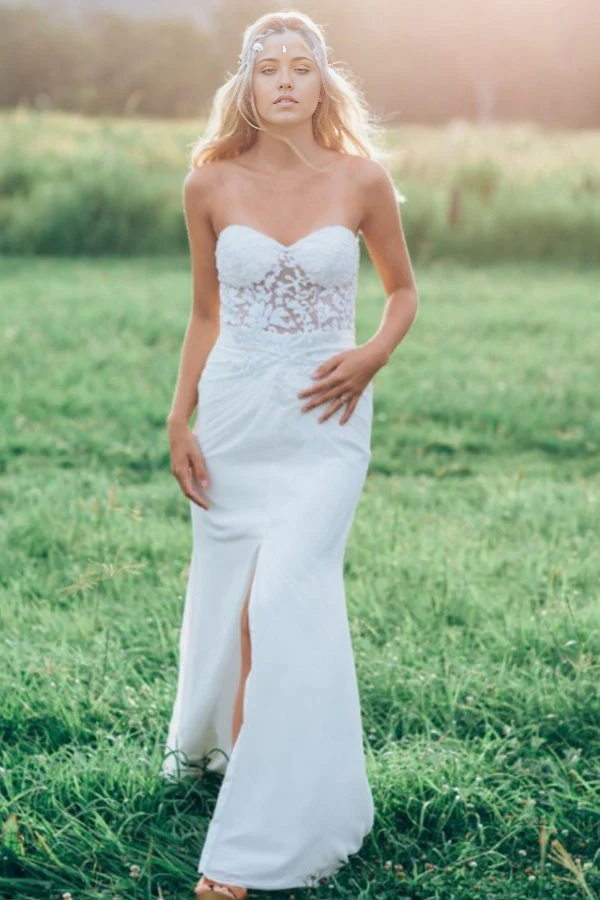 Vestidos de novia blancos con corte en forma de corazón, sin mangas y abertura frontal